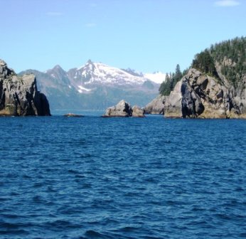 Alaska is filled with beautiful lakes and waterways