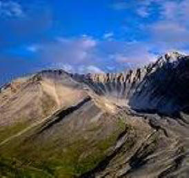 mount wrangell is a stunning volcano in Alaska